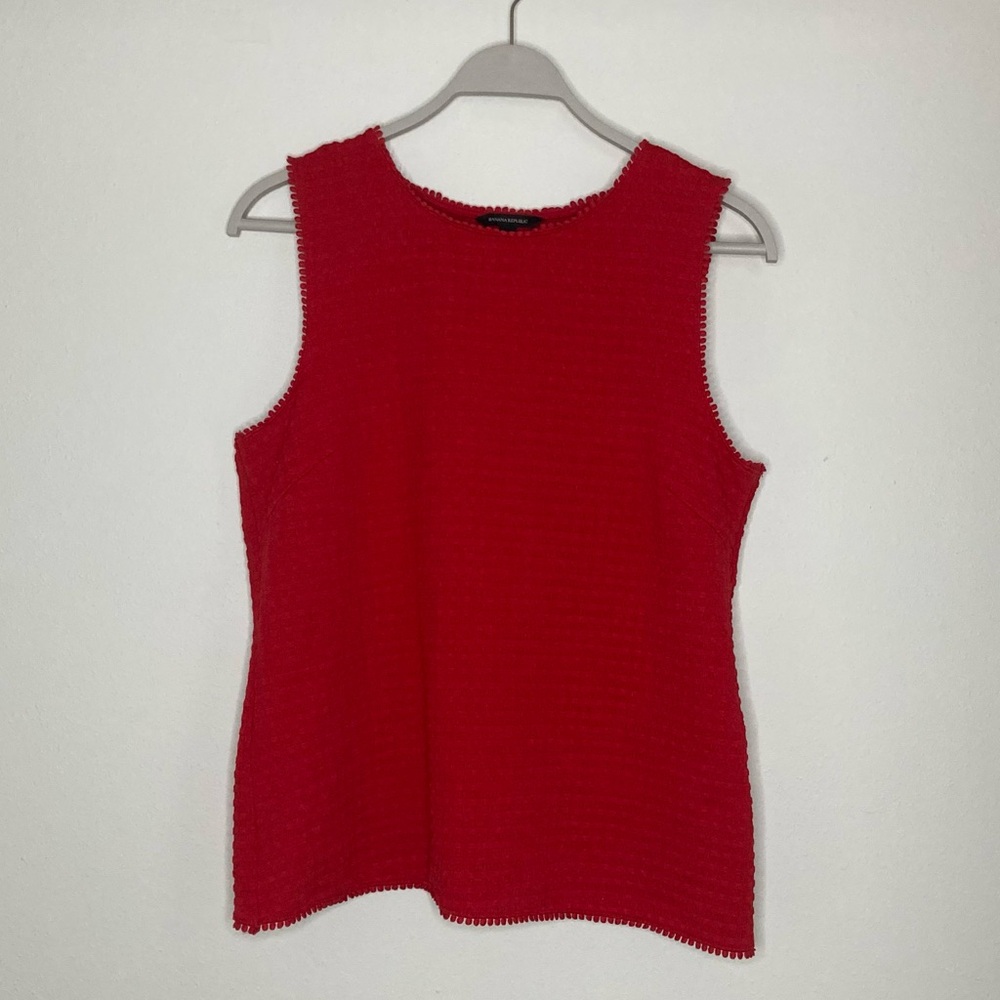 Red Banana Republic Sleeveless Top, Overlap in the Back